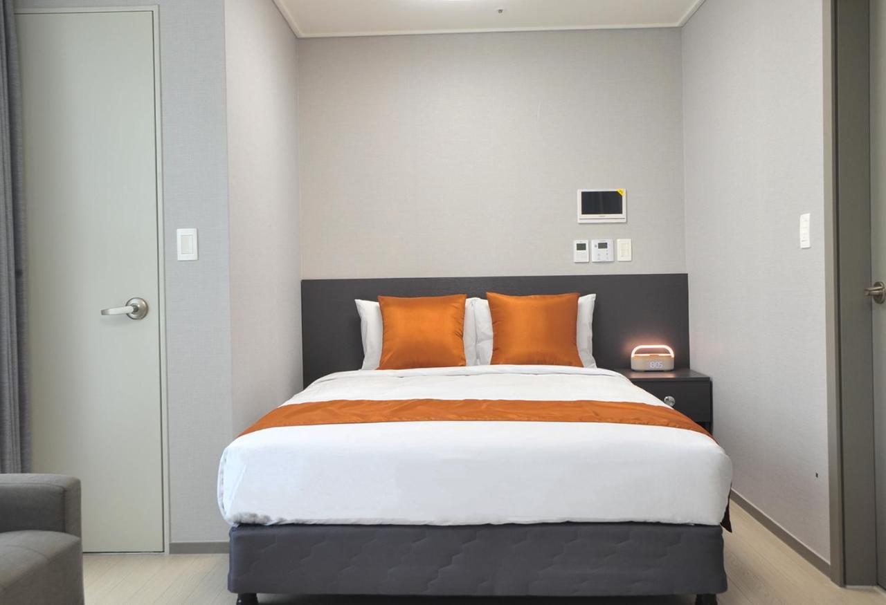 Coopstay Yeosu Hotel Exterior foto