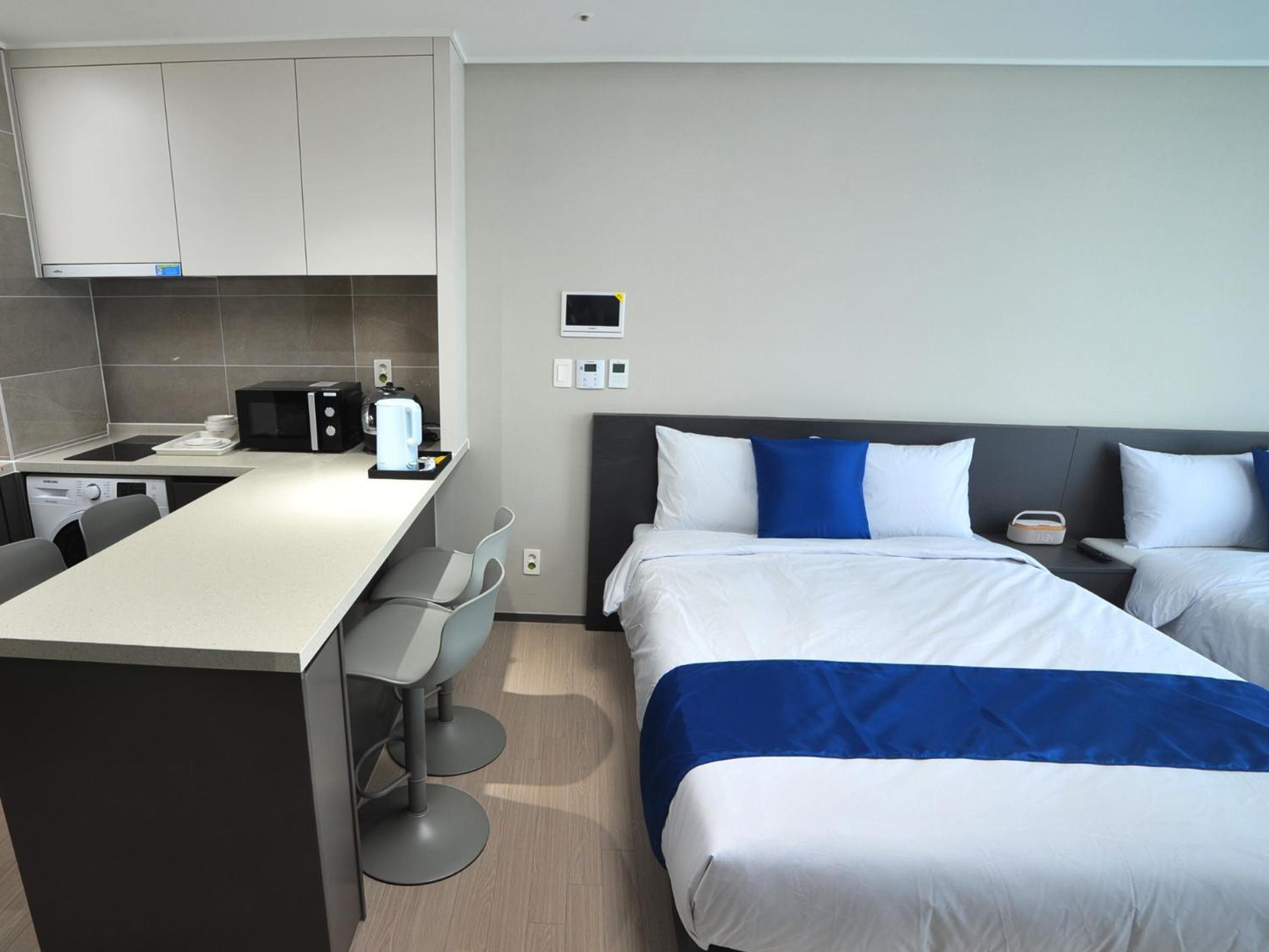Coopstay Yeosu Hotel Exterior foto
